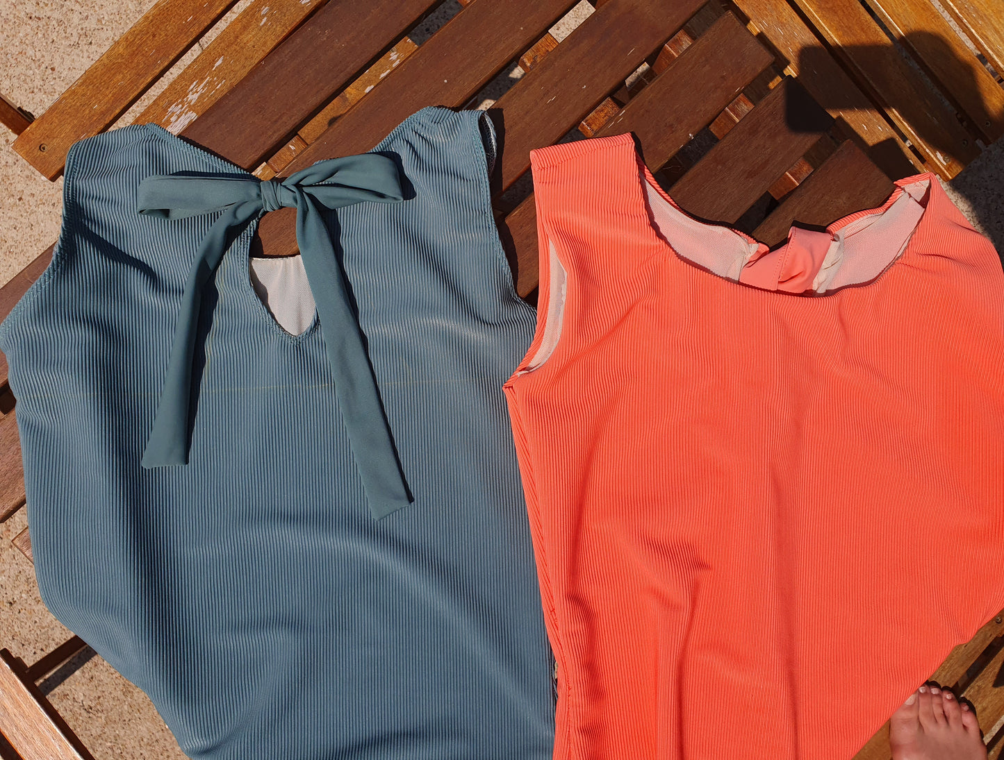 Bow Back Tankini in Black Palm Print