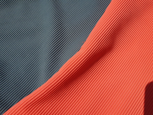 High-waisted Swim Skirt in Peachberry