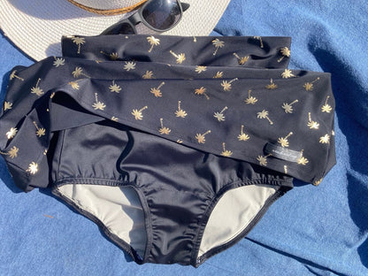 High-waisted Swim Skirt in Black Palm Print